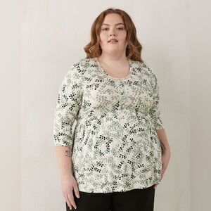 Penningtons Green and White Printed Tunic Top - NWT